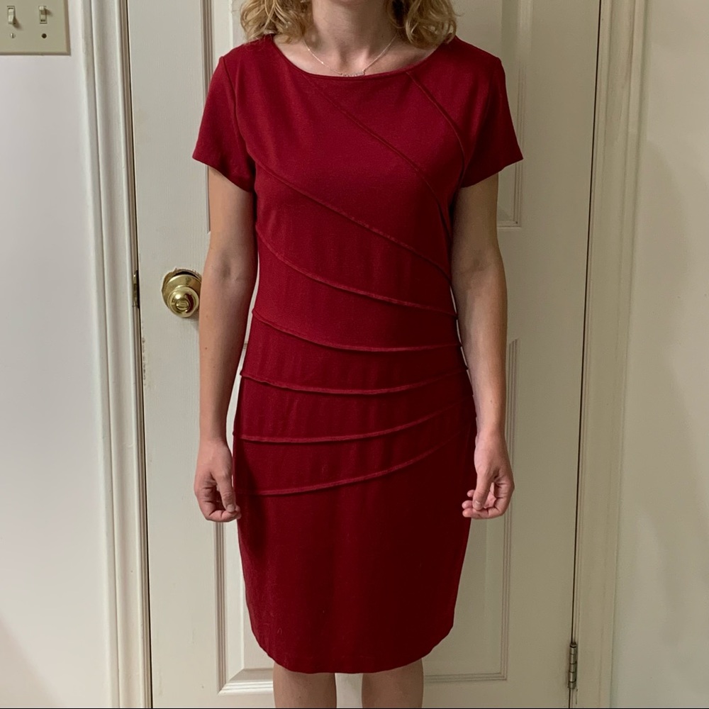 🌷3 for $25🌷Jessica, US M, Red Short Sleeved Starburst Effect Dress